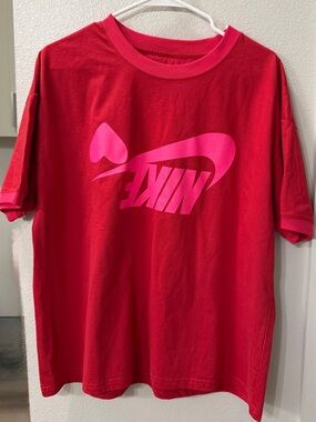 CJ X NIKE HEART RINGER TEE